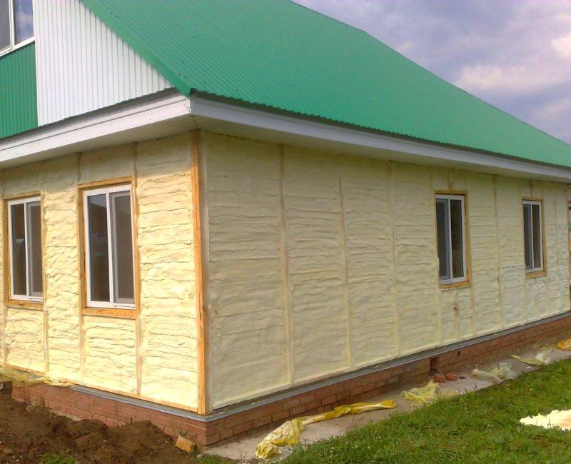 Утепление квартир и домов пенополиуретаном снаружи