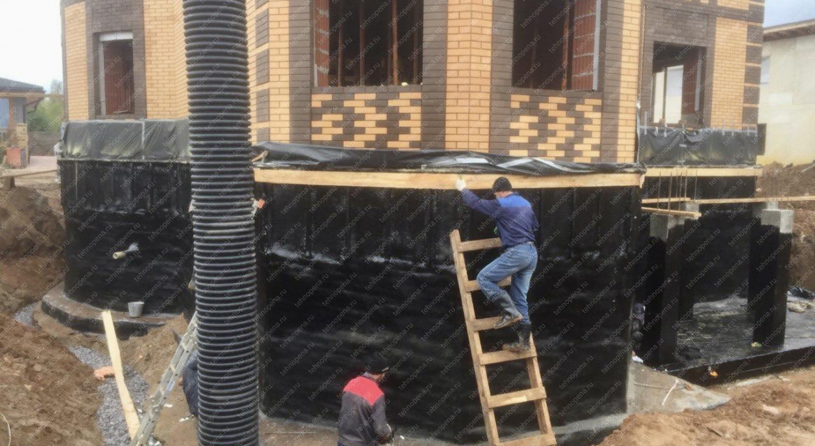 Утепление фундамента ППУ, СНТ Перлит